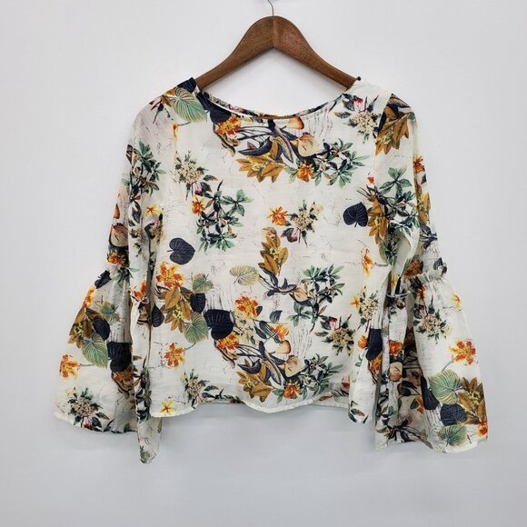 Womens M White Floral Blouse Bell Sleeve Boho Cottagecore Top Button Back Blouse - Picture 3 of 16